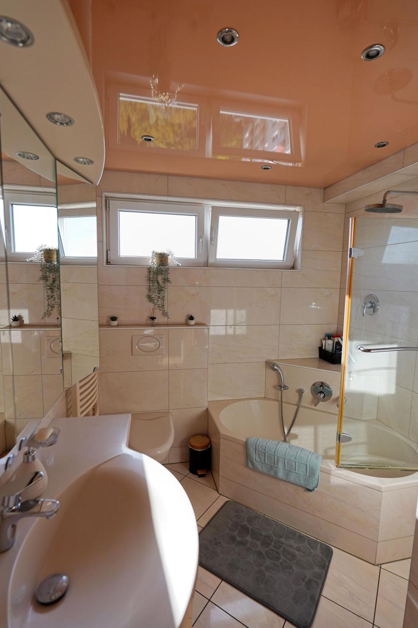 Tolle Wohnung Mit Panoramablick Weinheim Exterior foto